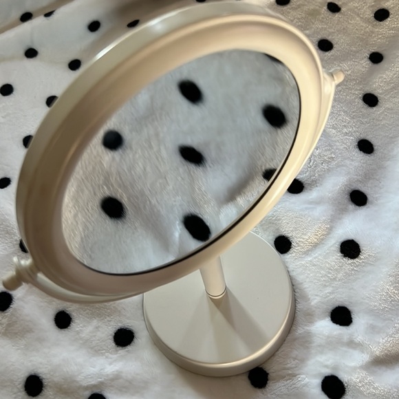 Dual sided mirror - Picture 4 of 4